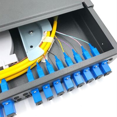 1U Rack Mount Patch Panel Sợi quang 19 "24 lõi SC LC với các khay nối
